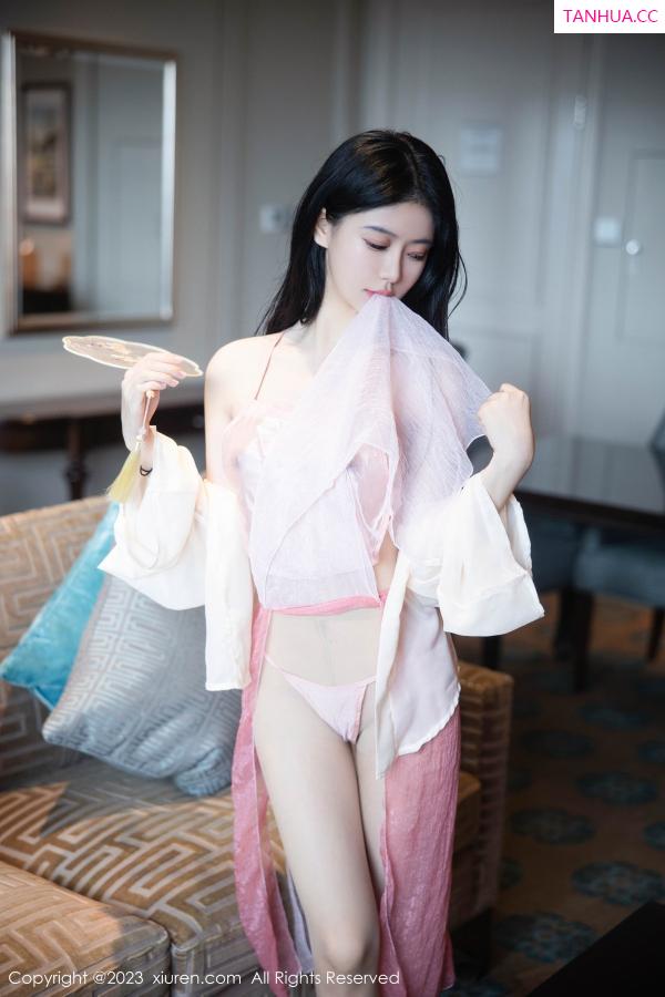   [XiuRen]高清写真图 2023.08.25 No.7290 幼幼 古装美腿第10张图片